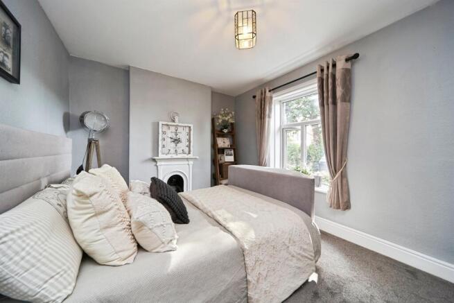 3 bed Terraced for sale Image 12