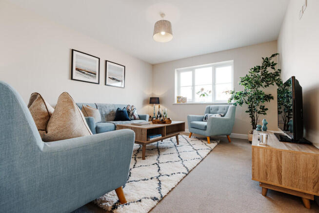 2-bed semi-detached on Condor Close , Bourne, £250,000