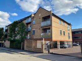 Flat 10, Spur House, The Crescent, Maidenhead SL6 6FL