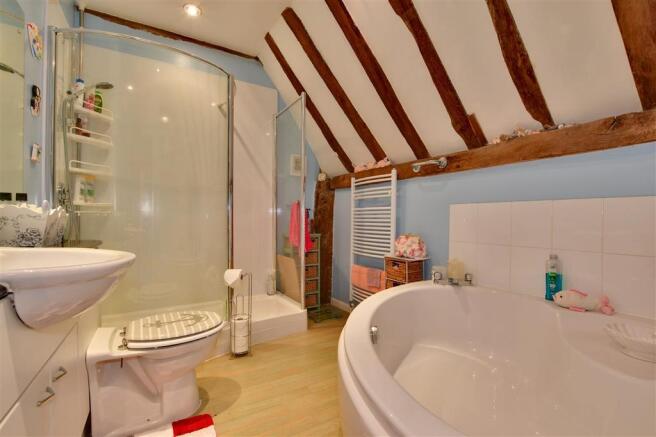 En-Suite Bathroom