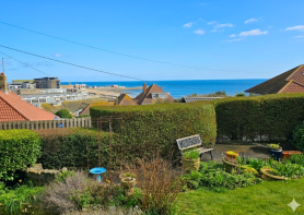 Highclere, First Cliff Walk, Bridport DT6 4HH