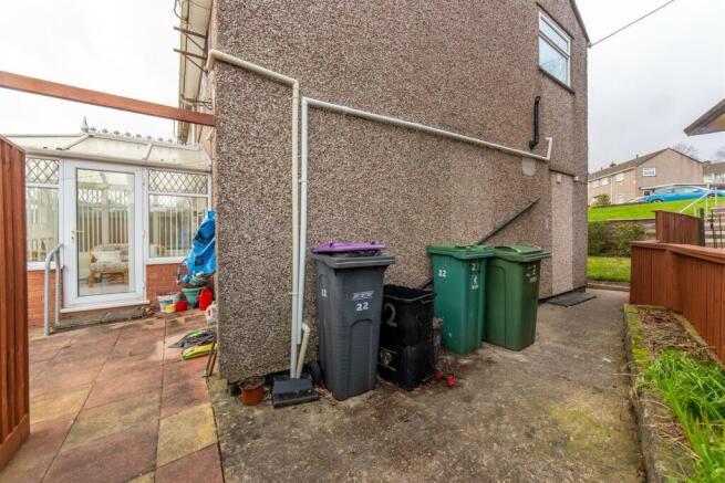 22 Keats Close-22.jpg