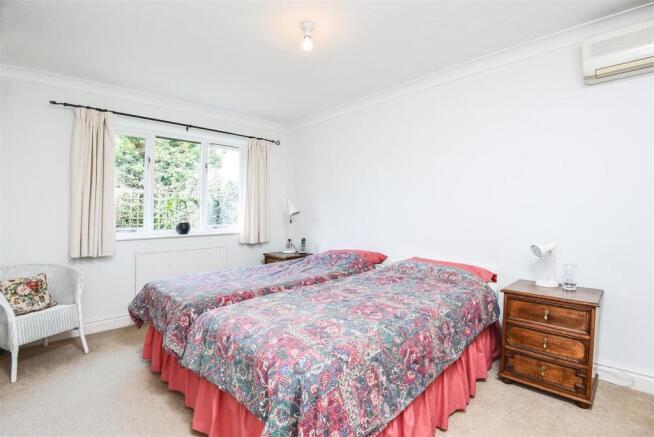 Master Bedroom.jpg