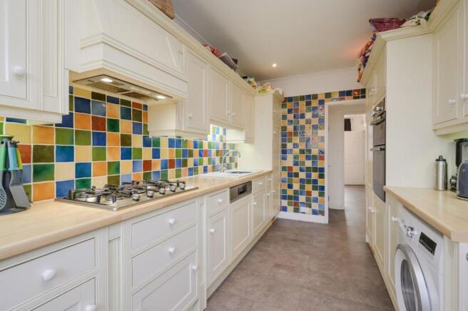 3TewksburyClose-3.jpg