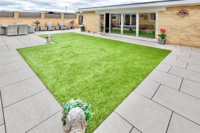 3 bed Bungalow for sale Image 5