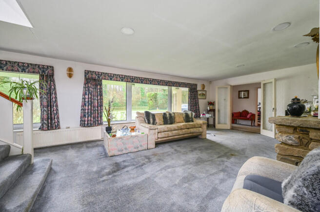 WOODSIDE LODGE - ...