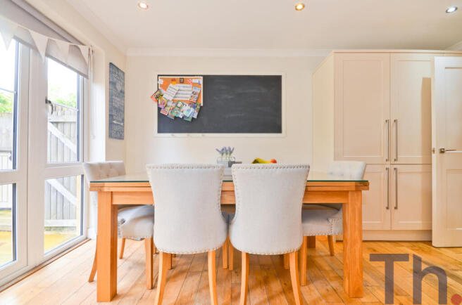 Dining Area.JPG