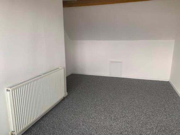 3 bed House to rent Image 10
