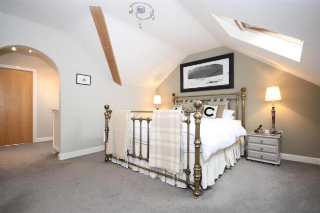 ATTIC ROOM