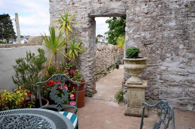 GARDEN