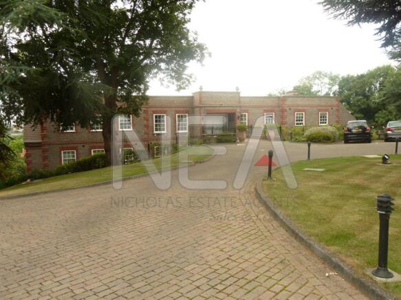 Entrance driveway