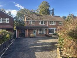 25, Common Road, Wombourne WV5 0EY
