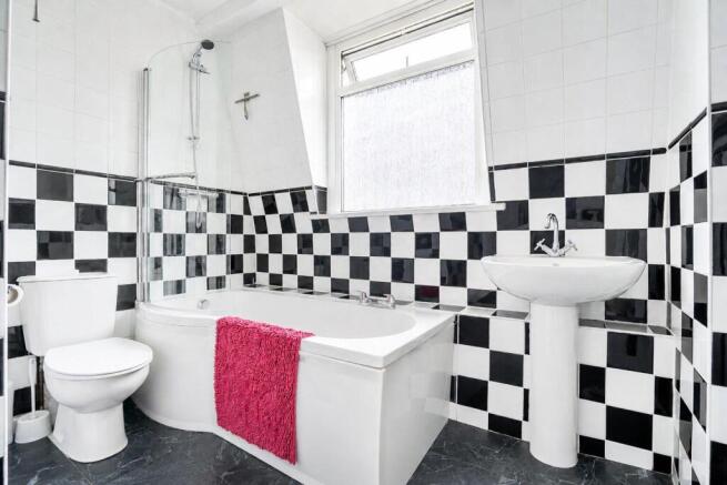 3 bed Semi-Detached for sale Image 11