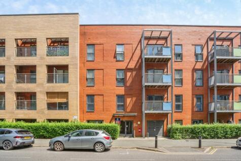 Cross Street, Portsmouth, Hampshire, PO1