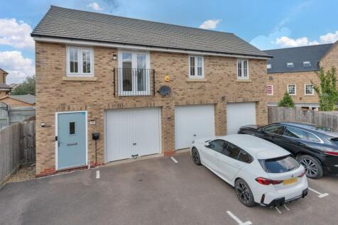 Summers Hill Drive, Papworth Everard, CB23