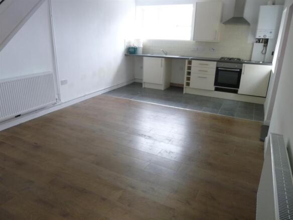 Lounge/ Kitchen