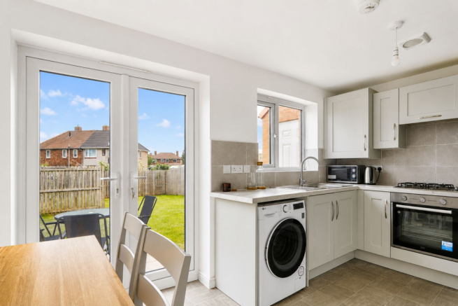 2 bed Semi-Detached for sale Image 6