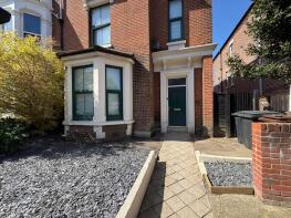 15a, Victoria Road North, Southsea PO5 1PL