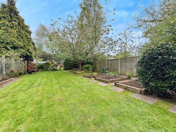 7f278c26-bottom 20of 20the 20garden 20up.jpg