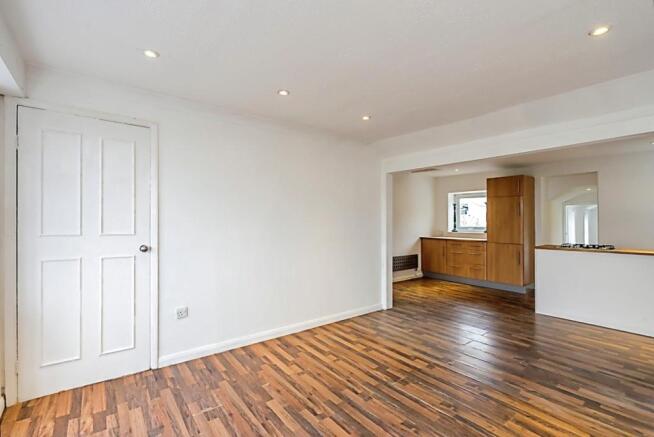 Lounge / Kitchen