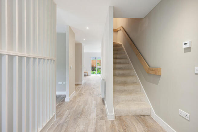 4 bed Detached for sale Image 9