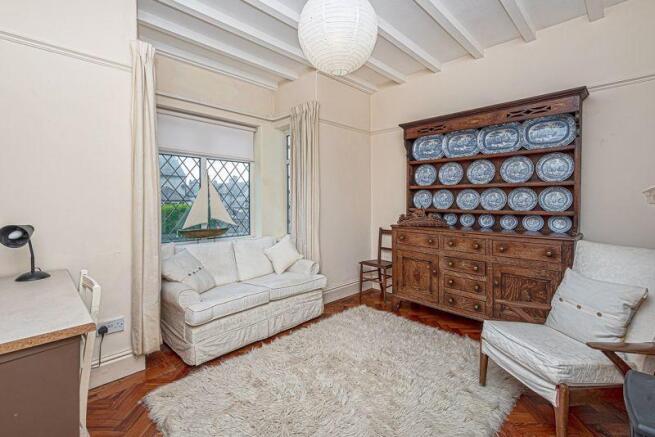 SITTING ROOM