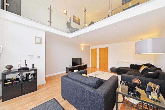 SITTING ROOM 3.jpg
