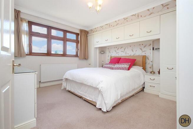 Bedroom+