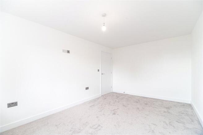 3 bed Terraced for sale Image 11