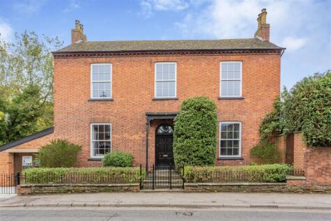High Street, Newent