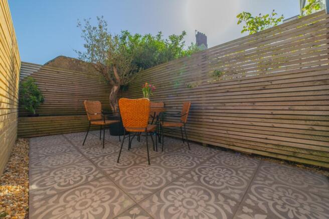 Call 02920 454555 to secure your viewing_1