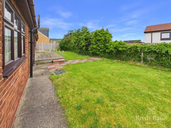 3 bed Bungalow for sale Image 11