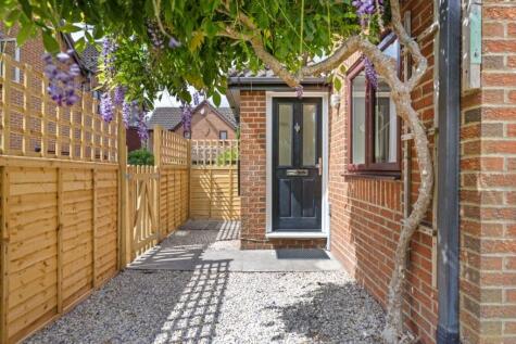 Fox Road, Haslemere, Surrey, GU27