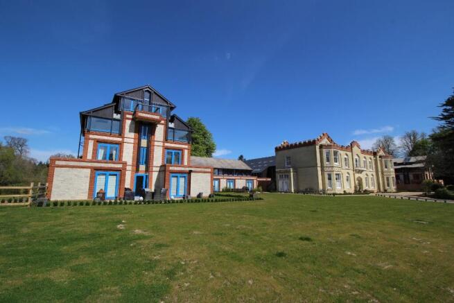 Photo 3