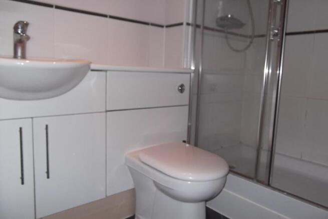 En-Suite to Bedroom 