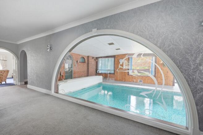 4 bed Detached for sale Image 2