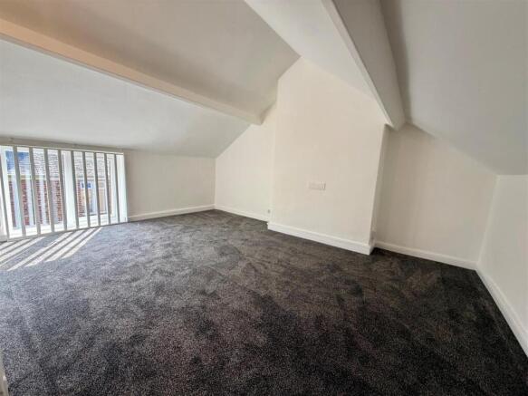 2 bed Terraced for sale Image 10