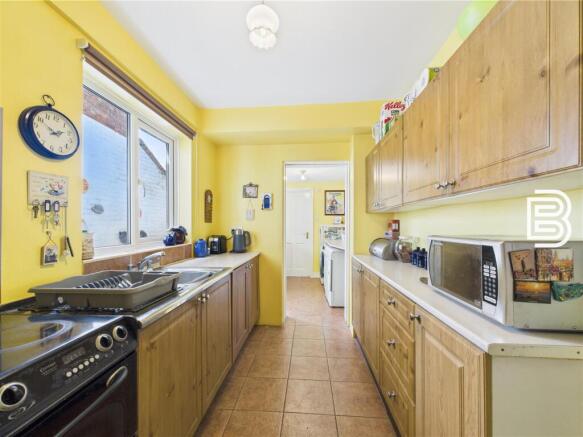 Kitchen (1).jpg