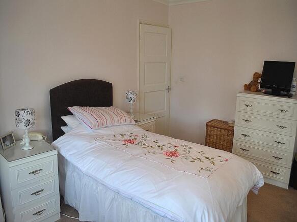 Photo 3