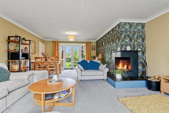 Living dining room