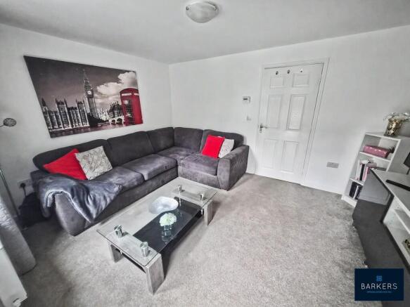 3 bed Semi-Detached for sale Image 8