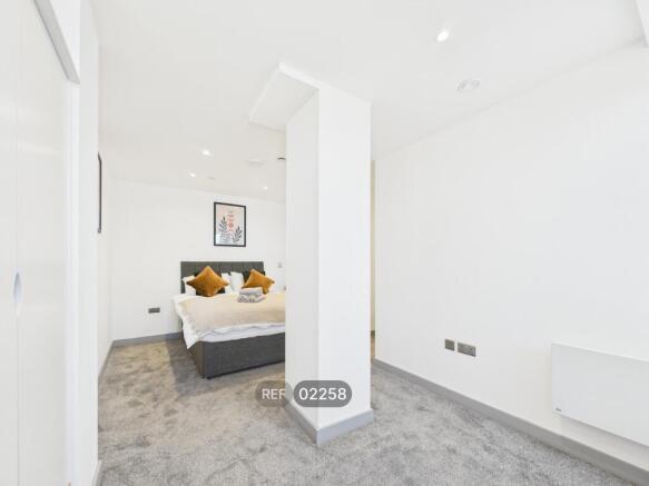 2 bed Apartment to rent Image 10