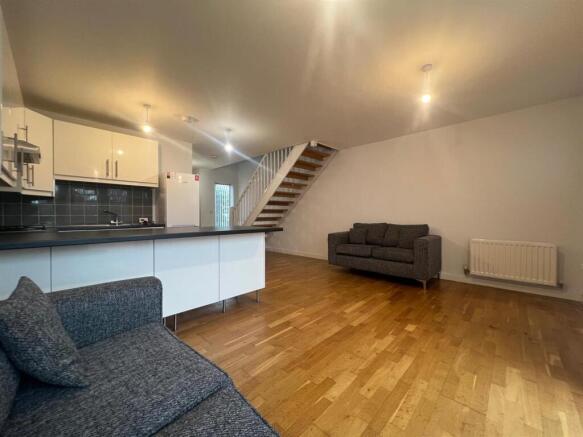 Livingroom.jpg