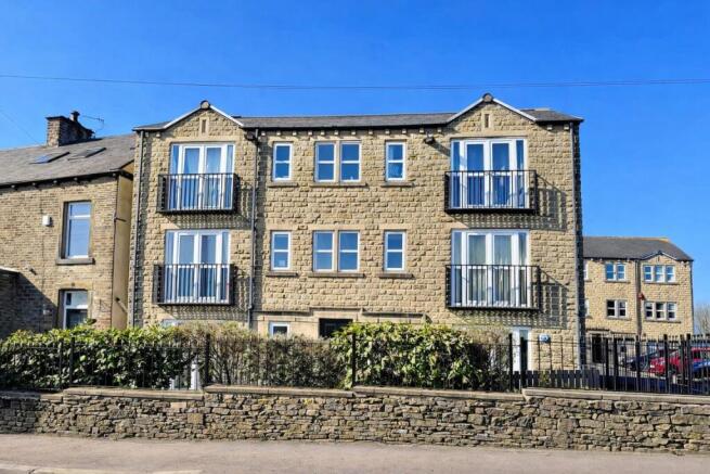 2 bed Flat for sale Image 9