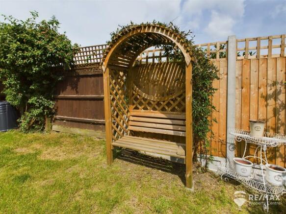 Rear Garden (4).jpg