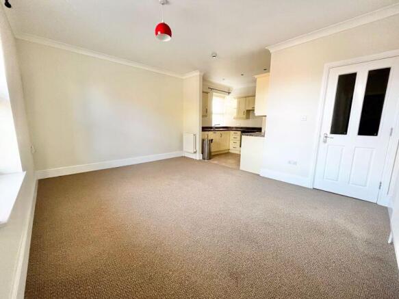 Open plan kitchen / lounge