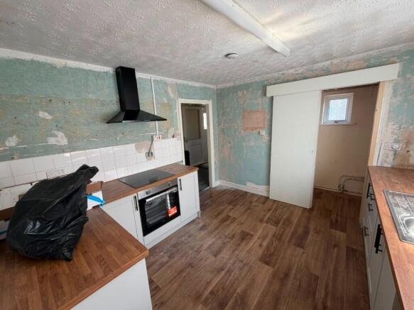 2 bed Flat to rent Image 6