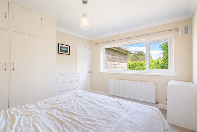 2 bed Bungalow for sale Image 8