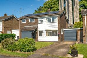 19, Manor Close, Roade NN7 2PE