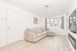 12, Golf Links Avenue, Gravesend DA11 7PA